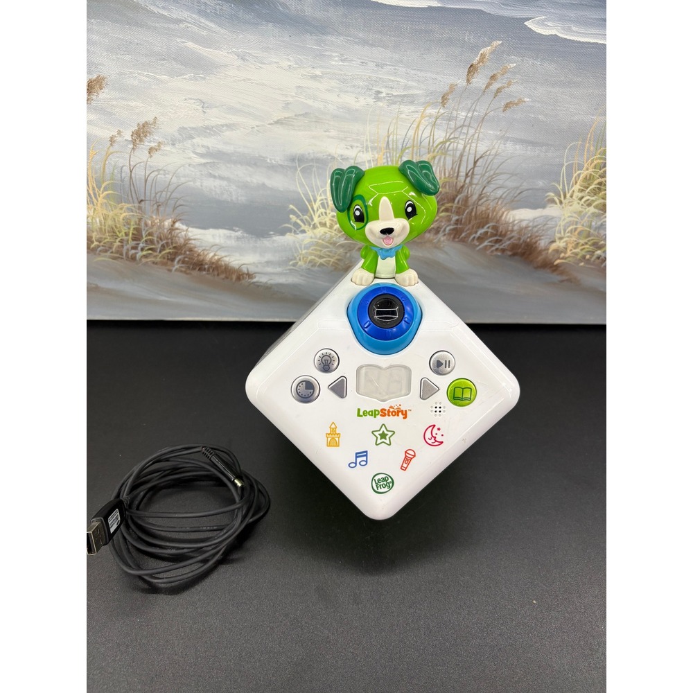 LeapFrog LeapStory Interactive Storyteller Projector Cube White Green Scout Dog